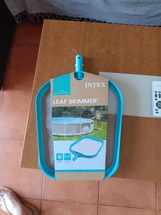 Limpiafondos Intex para Piscina