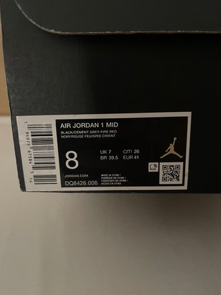 Air Jordan 1 Mid Gris Rojo