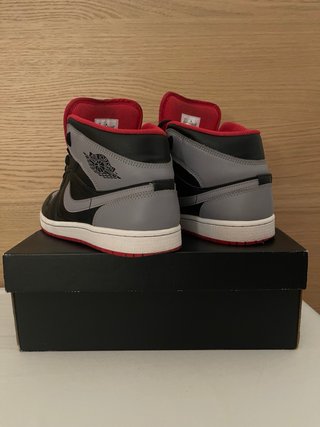 Air Jordan 1 Mid Gris Rojo