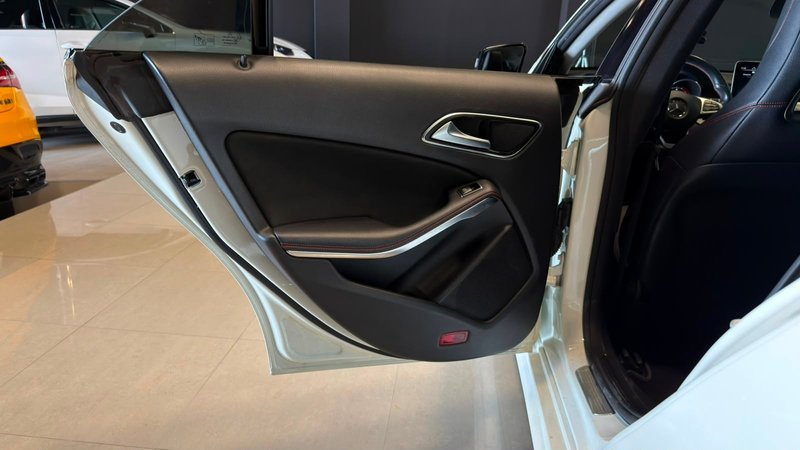 Mercedes-Benz CLA 2017, foto 15