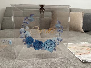 Caja de Regalo Acrílica con Cerradura y Decoración