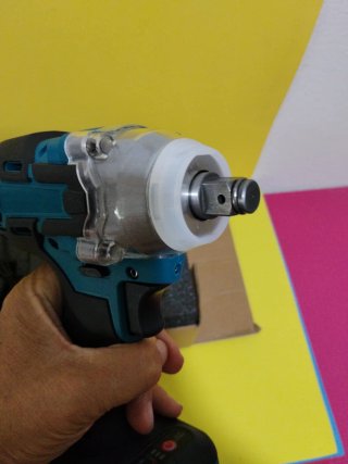 Llave de impacto 21V 520Nm + 2 baterías