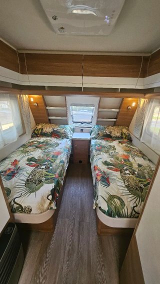 Caravana Hobby De Luxe 515 UHL 2021
