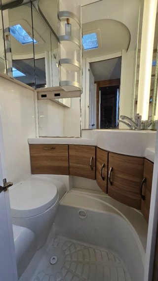 Caravana Hobby De Luxe 515 UHL 2021