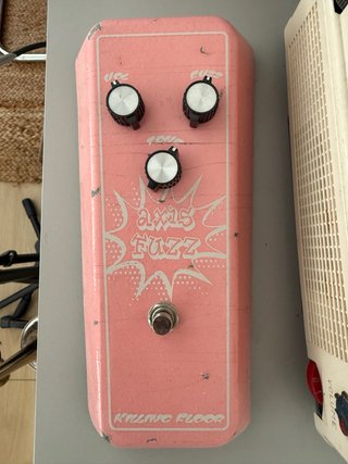 Pedal guitarra Axis Fuzz