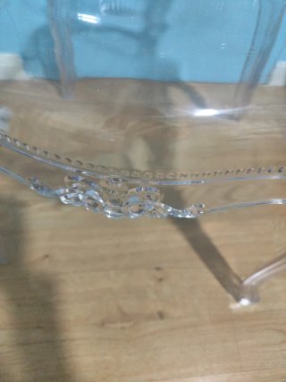 Silla transparente Luis XVI