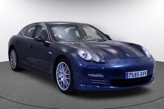 2010 Porsche Panamera 4.8 4 S