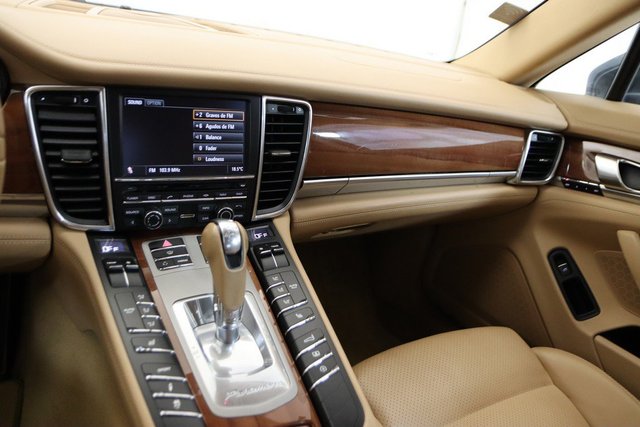 2010 Porsche Panamera 4.8 4 S