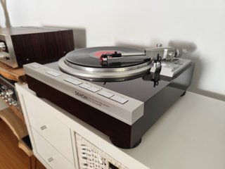 Toca-discos Denon DP 47F