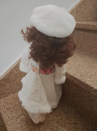 Muñeca de Porcelana Decorativa