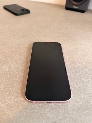 iPhone 15 Rosa 87% Batería
