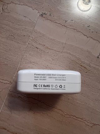 Cargador POWERADD 4 USB + Adaptadores Viaje