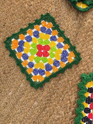 Mantelitos y posavasos crochet multicolor