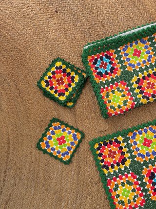 Mantelitos y posavasos crochet multicolor