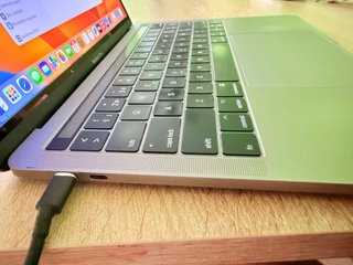 MacBook Pro 13” A1706 (2017) - Para piezas