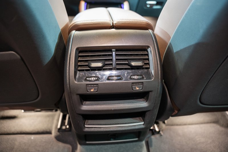BMW X6 2024, foto 24