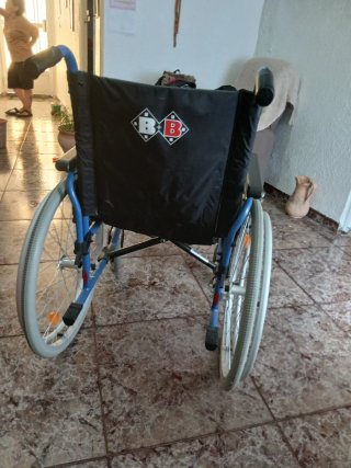 Silla de Ruedas Ortopedica nueva e impermeable