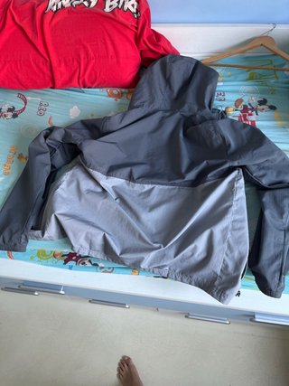Sudadera Under Armour gris y verde ENTREGA EN MANO