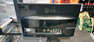TV LG 21,5 casi sin uso