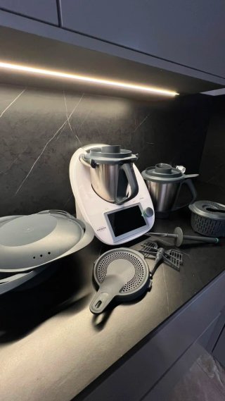 Bimby TM6 con doppio boccale