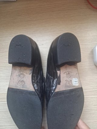 Mocasines Giusti Negro Cocodrilo