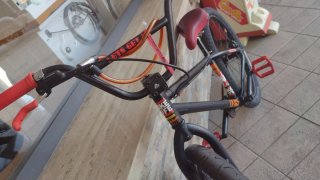 Whellie bike
