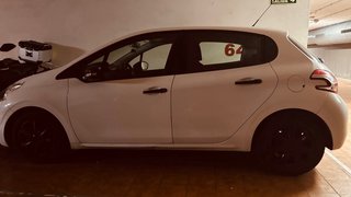Peugeot 208 2015