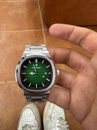 Relógio Poedagar Verde e Prata