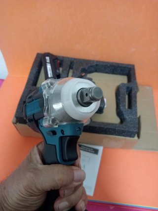 Llave de Impacto Inalámbrica 21V 520 Nm