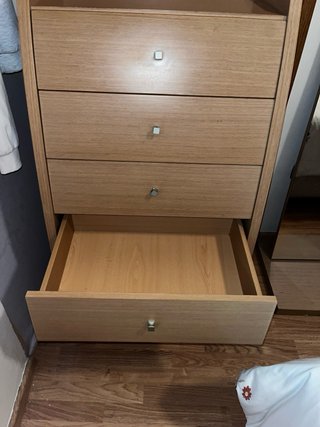 Cómoda de madera para habitación