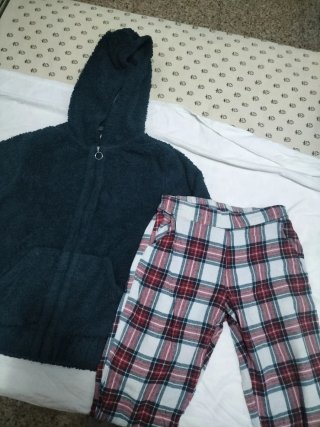 Pijama Etam Polar con Pantalón a Cuadros