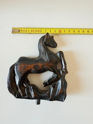 Reloj Cucú Caballo Embellecedo Madera Oscura