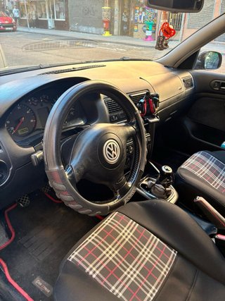 Volkswagen Golf 4  2001