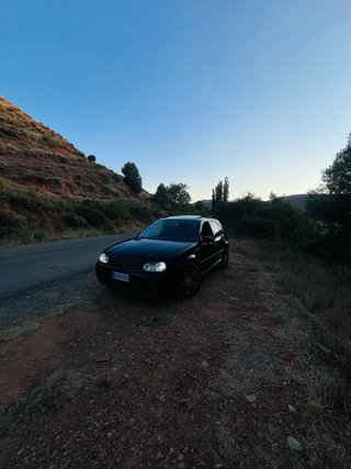 Volkswagen Golf 4  2001