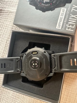 Garmin Fēnix 7X Sapphire Solar 51 mm + caja