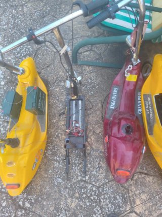 3 Patinetes Eléctricos Antiguos