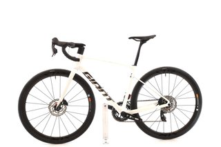 Bicicleta Giant Defy Advanced Pro 1 AXS 12V t.52 Reacondicionada