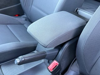 Volkswagen Golf 2006 1.9 TDI 105 - Pegatina B