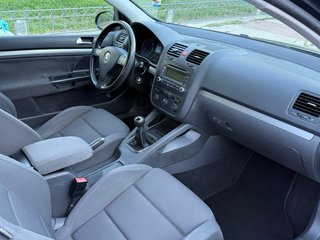 Volkswagen Golf 2006 1.9 TDI 105 - Pegatina B