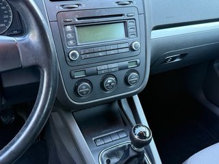 Volkswagen Golf 2006 1.9 TDI 105 - Pegatina B