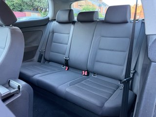 Volkswagen Golf 2006 1.9 TDI 105 - Pegatina B