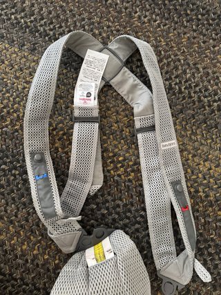 Mochila portabebé BabyBjörn Baby Carrier Air gris