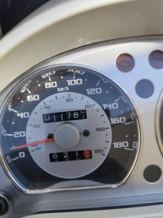 Piaggio Beverly 125 Blanca