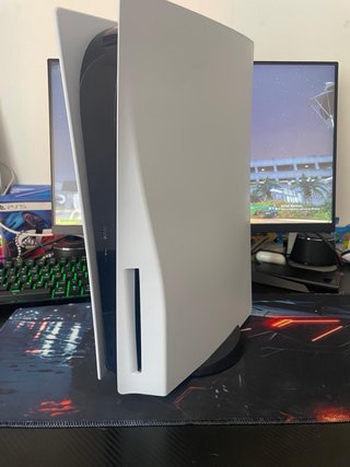PS5 + Mando + 4 Juegos