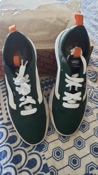 Zapatillas Vans Ultrarange Verde y Blanco