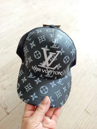 Gorra Monogram Negra y Gris