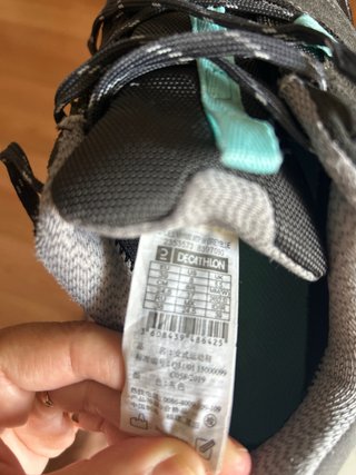 Zapatillas trekking negras y turquesa