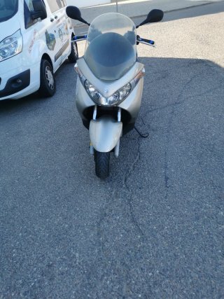 Suzuki Maxi Scooter Plata