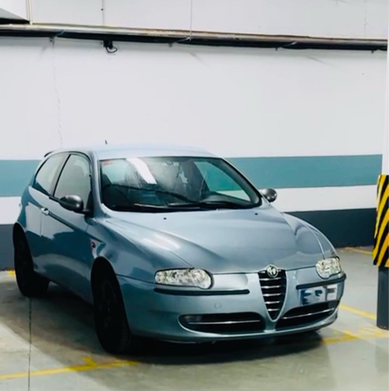 Alfa Romeo 147 2003 - foto 1