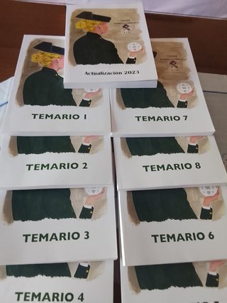 Vendo libros de  la academia de la guardia civil